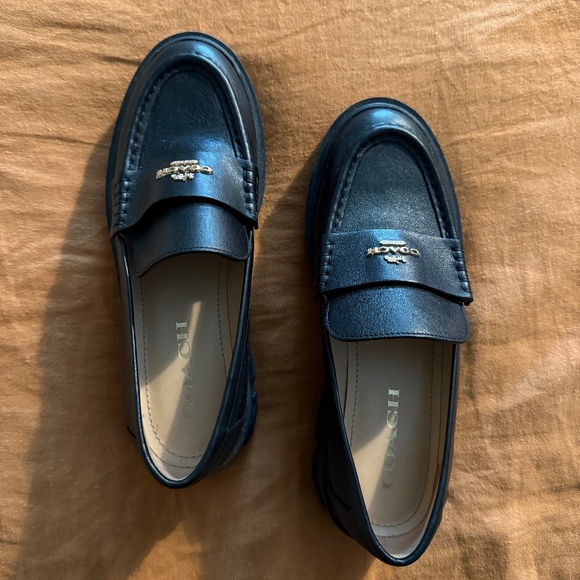 Coach Loafers - Picture 1 of 3